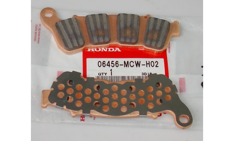 Оригинальные передние тормозные колодки для мотоцикла Honda 06456MCWH02 (06456-MCW-H02)