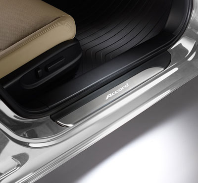 Накладки на пороги дверей Honda Accord (08E12T2A600A)