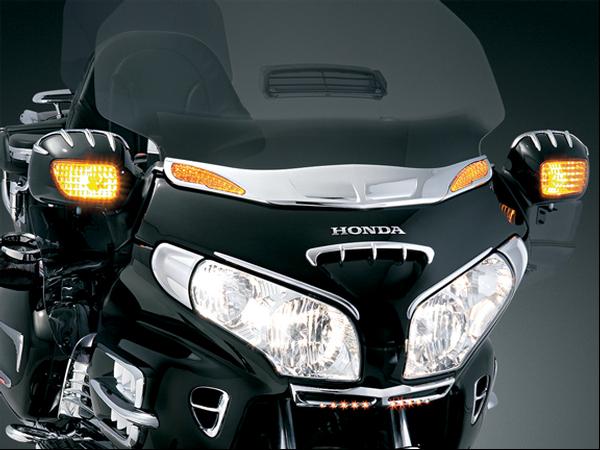 Хромированная накладка на ветровое стекло (1 шт) для Honda GL1800 Gold Wing  1367