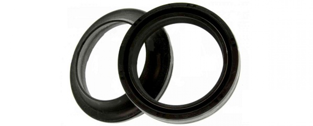 Оригинальный комплект сальник+пыльник для мотоцикла Honda 51490MCF000 (51490-MCF-000)