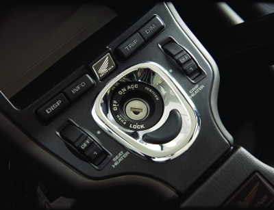 Хромированная  накладка на замок зажигания (1 шт) для Honda GL1800 Gold Wing 52-759