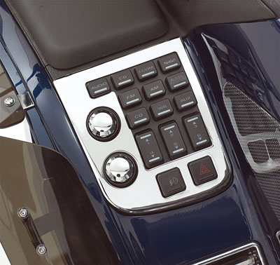 Хромированная  накладка на панель радио (1 шт) для Honda GL1800 Gold Wing 52-783