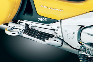 Хромированные накладки на крепления задних подножек (пара) для Honda GL1800 Gold Wing 7506