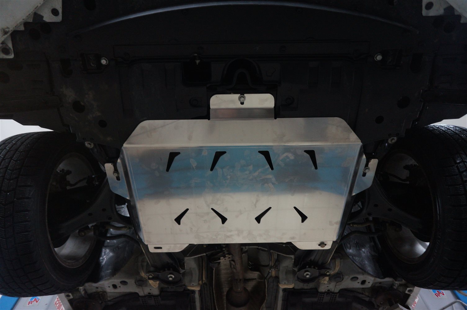 Защита днища Honda Accord V-2,4 ; 3,5 (2013-)из 5 частей (Алюминий 4 мм)