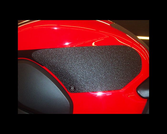 Комплект защитных наклеек на бак TechSpec  для мотоцикла Honda CBR1000RR 08-11