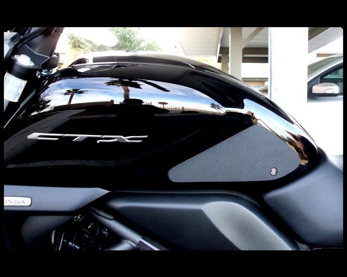 Комплект защитных наклеек на бак TechSpec  для мотоцикла Honda CTX700 14-