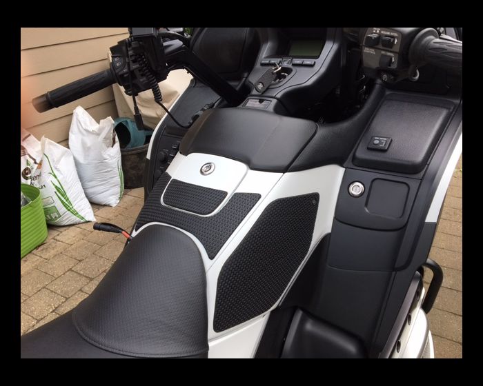 Комплект защитных наклеек на бак TechSpec  для мотоцикла Honda GL1800 2011-