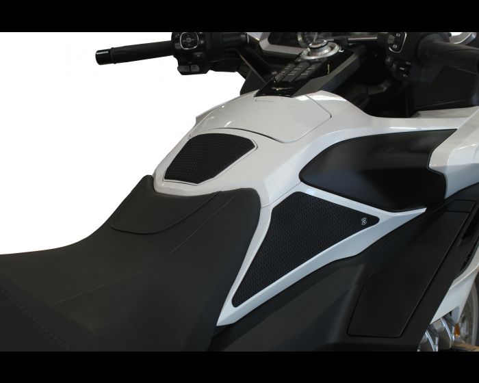 Комплект защитных наклеек на бак TechSpec  для мотоцикла Honda GL1800 18- 