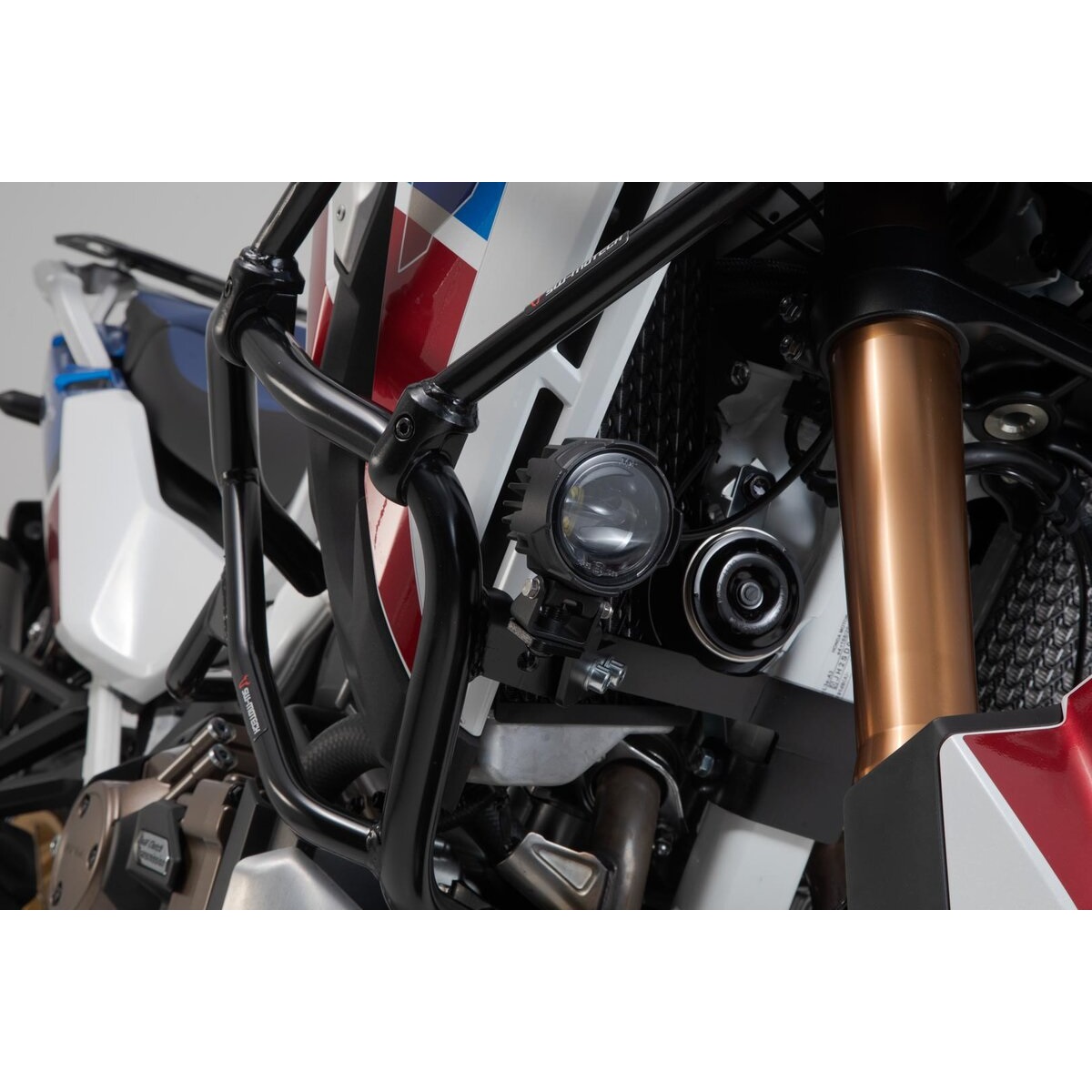 Крепление противотуманных фар SW-Motech для Honda CRF1100L Africa Twin SD08 (19-21)