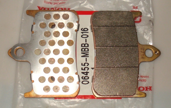 Оригинальные передние тормозные колодки для мотоцикла Honda 06455MBB016 (06455-MBB-016)