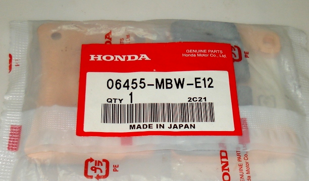 Оригинальные передние тормозные колодки для мотоцикла Honda 06455MBWE12 (06455-MBW-E12)