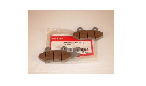 Оригинальные колодки тормозные передние для мотоцикла HONDA 06455KPC643 (06455-KPC-643)