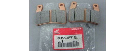 Оригинальные передние тормозные колодки для мотоцикла Honda 06455MBWE11 (06455-MBW-E11)