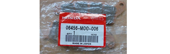 Оригинальные колодки тормозные передние для мотоцикла Honda 06456MCC006 (06456-MCC-006)