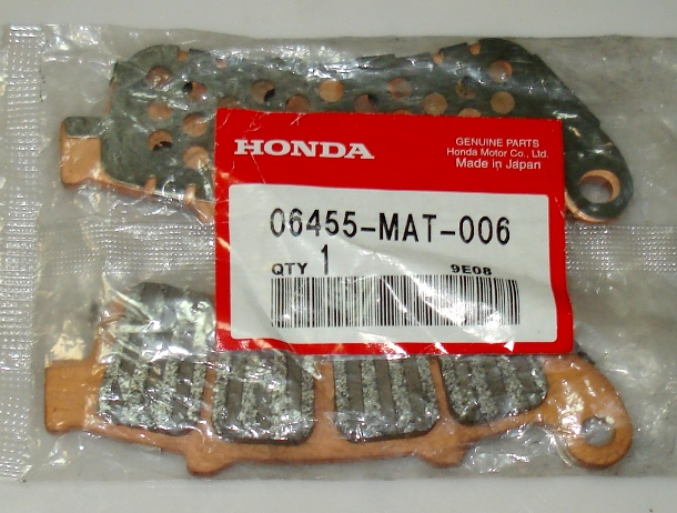 Оригинальные передние тормозные колодки для мотоцикла Honda 06455MAT006 (06455-MAT-006)