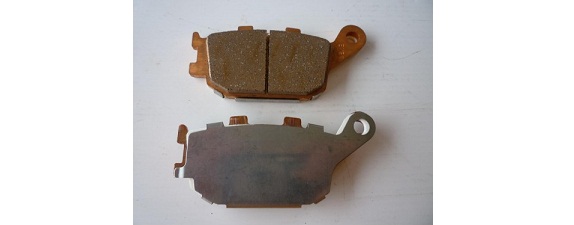 Оригинальные задние тормозные колодки для мотоцикла Honda 43105MW0405 (43105-MW0-405)