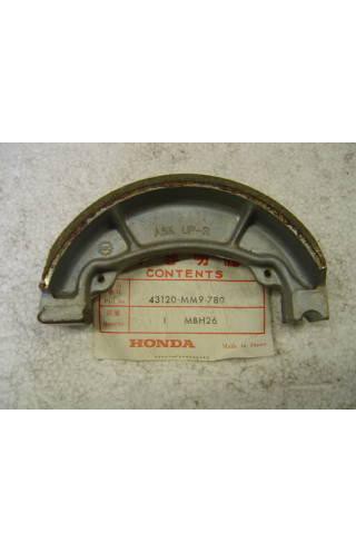 Оригинальные колодки тормозные задние для мотоцикла HONDA 43120MM9780 (43120-MM9-780)