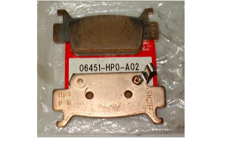 Оригинальные передние тормозные колодки для квадроцикла (ATV) Honda 06451HP0A02 (06451-HP0-A02)