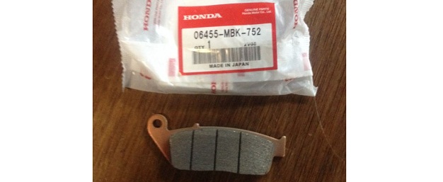 Оригинальные тормозные колодки для мотоцикла Honda 06455MBK752 (06455-MBK-752)