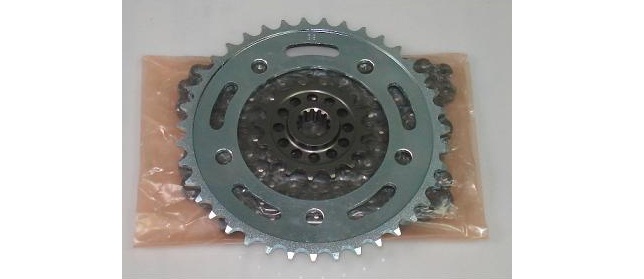 Оригинальный комплект из цепи и звёзд для мотоцикла Honda 06406MJLD30 (06406-MJL-D30)