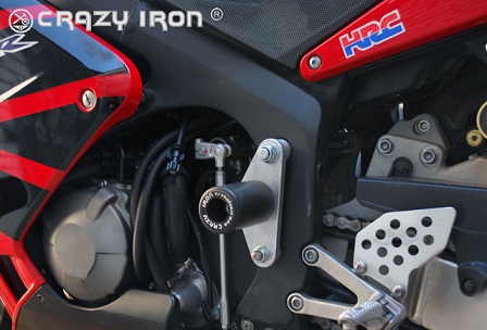 Слайдеры Crazy Iron для мотоцикла Honda CBR600RR '03-'06 в ось маятника