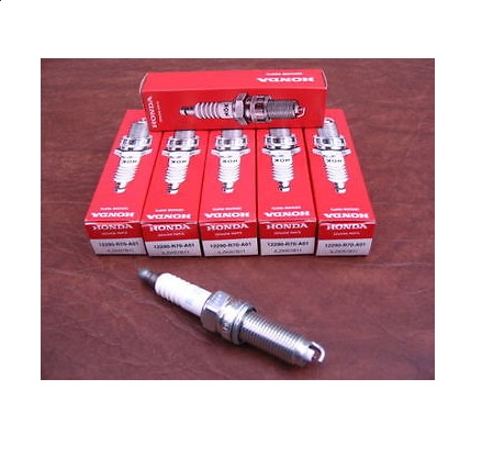 Свеча зажигания иридиевая для автомобилей Honda и Acura