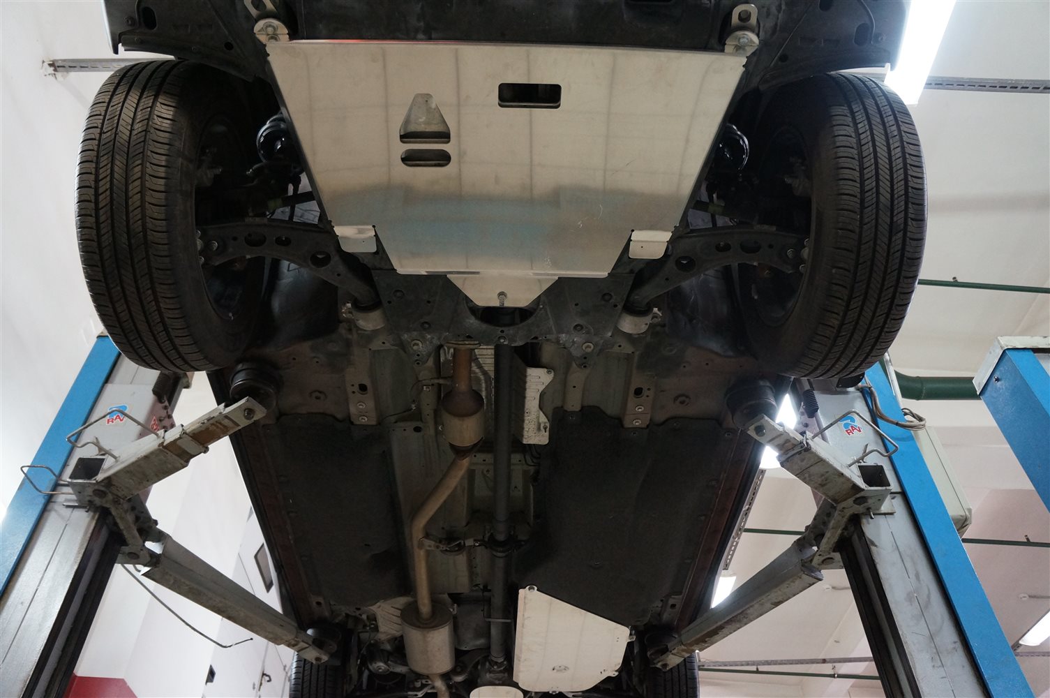 Защита двигателя Honda CR-V 5 (Алюминий 4 мм)