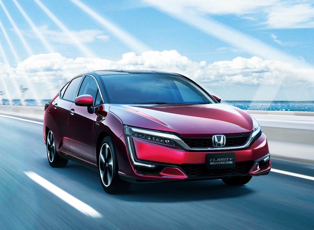 Honda Clarity первый в классе Honda Clarity первый в классе