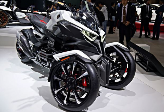 Трицикл Honda Neowing