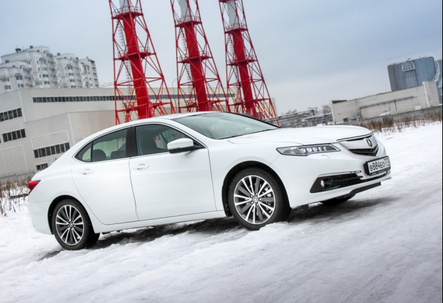 Тест-драйв Acura TLX