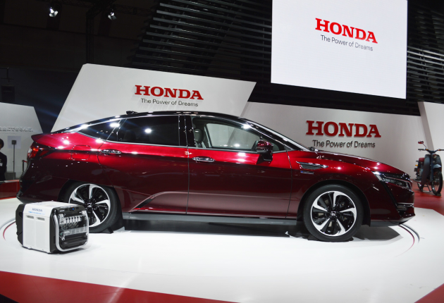 Honda Clarity - водорордный седан