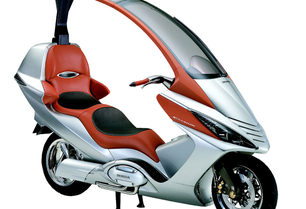 Honda выпустит мотоцикл с крышей