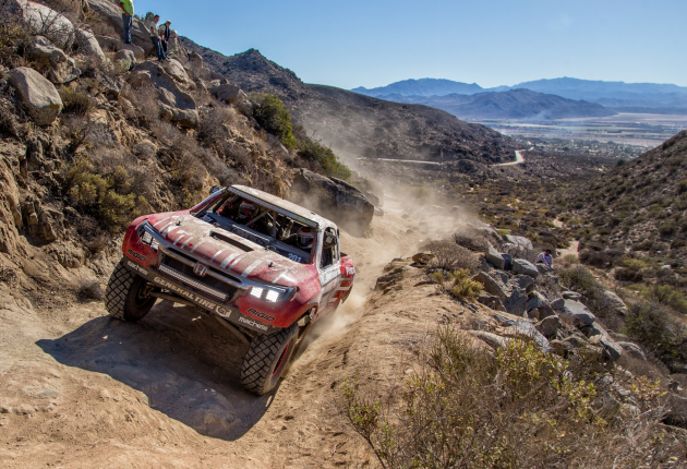 Honda Ridgeline Baja Race Truck одержал победу в гонке Mint 400