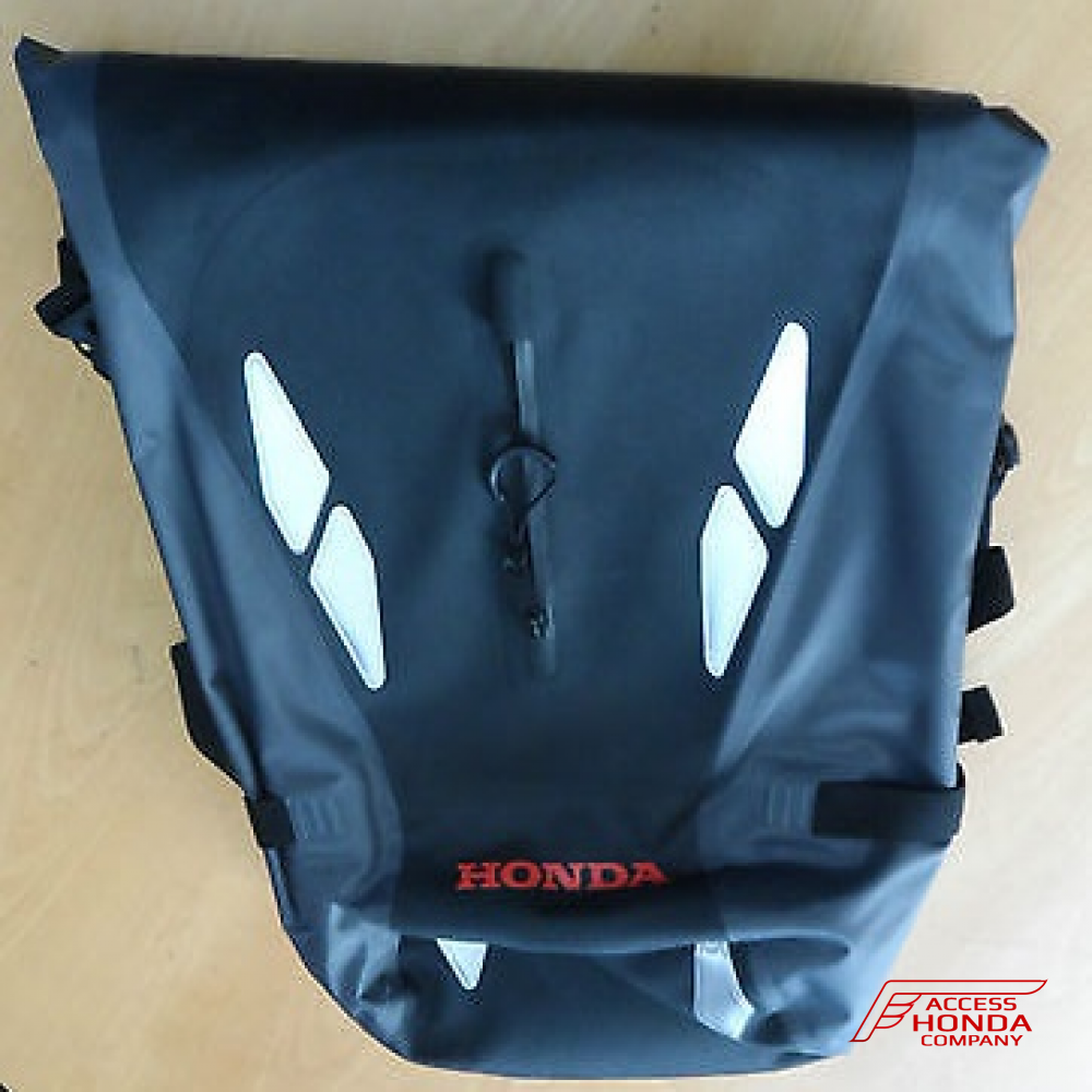Оригинальный водонепроницаемый рюкзак Honda 08800SWM820 (08800-SWM-820) Оригинальный водонепроницаемый рюкзак Honda 08800SWM820 (08800-SWM-820)