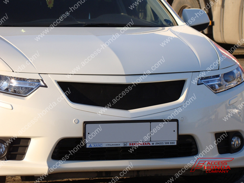 Рамка номера 71145-TZ3-R00 Рамка номера 71145-TZ3-R00