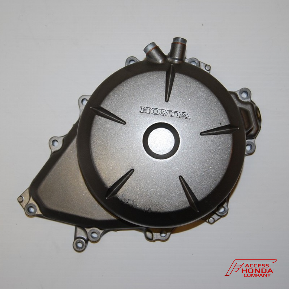 Оригинальная крышка двигателя (генератора) для мотоцикла Honda VFR1200F/FD/X/XD 11320MGE010 (11320-MGE-010) Оригинальная крышка двигателя (генератора) для мотоцикла Honda VFR1200F/FD/X/XD 11320MGE010 (11320-MGE-010)