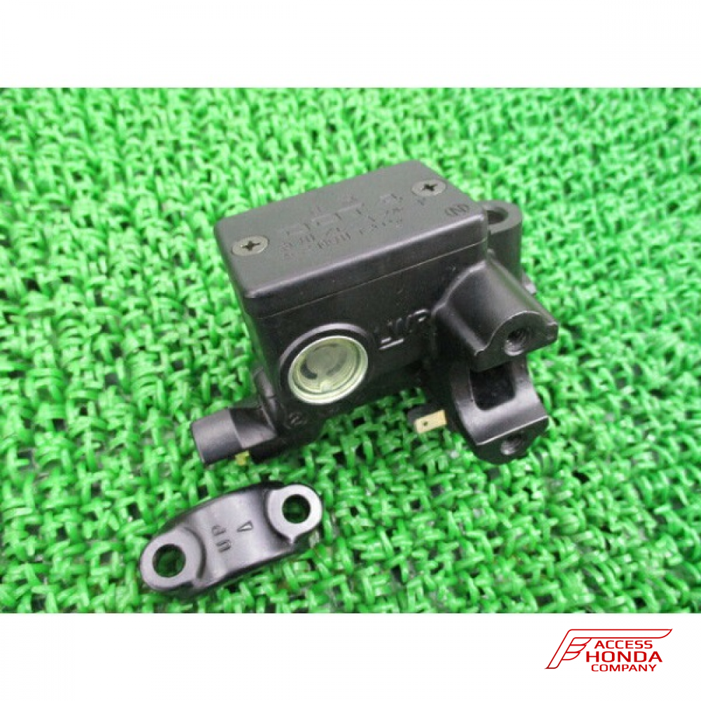 Главный цилиндр переднего тормоза в сборе с бачком для Honda VFR1200F/FD Главный цилиндр переднего тормоза в сборе с бачком для Honda VFR1200F/FD