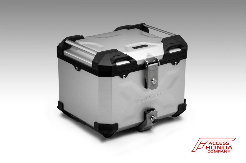 Комплект центрального кофра TRAX ADV серебристого цвета с креплениями SW-MOTECH для Honda CRF1000L Afrika Twin Комплект центрального кофра TRAX ADV серебристого цвета с креплениями SW-MOTECH для Honda CRF1000L Afrika Twin