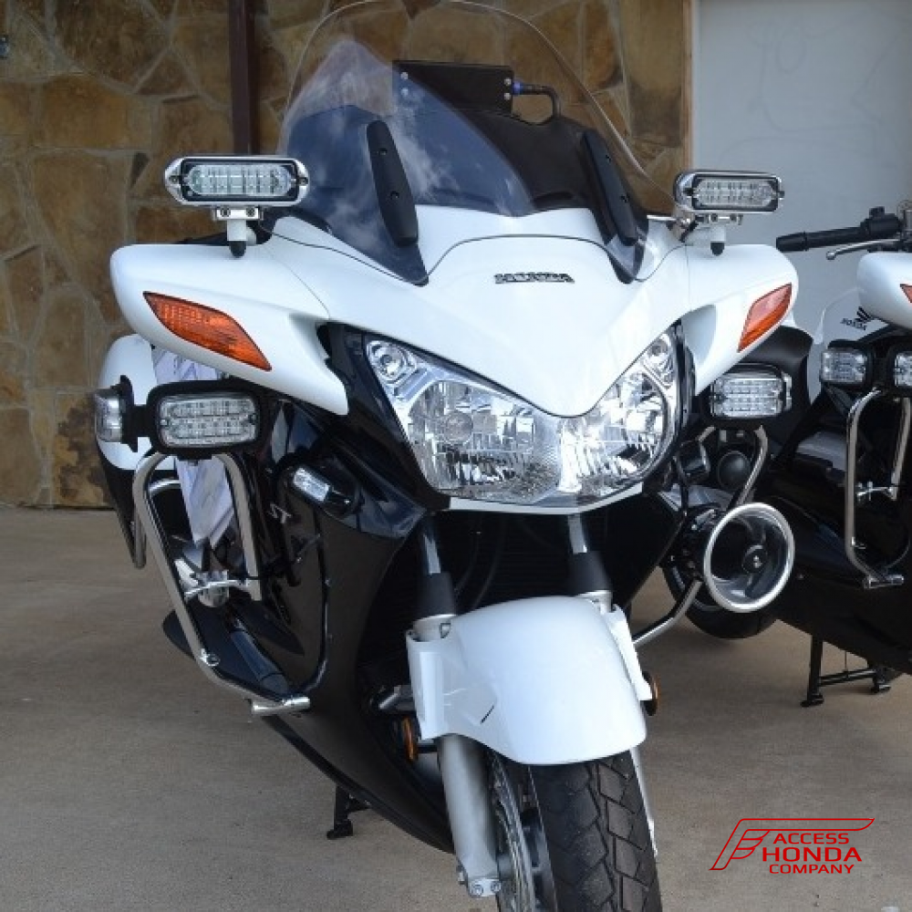 Кронштейн для противотуманных фар ST1300 Pan European Кронштейн для противотуманных фар ST1300 Pan European