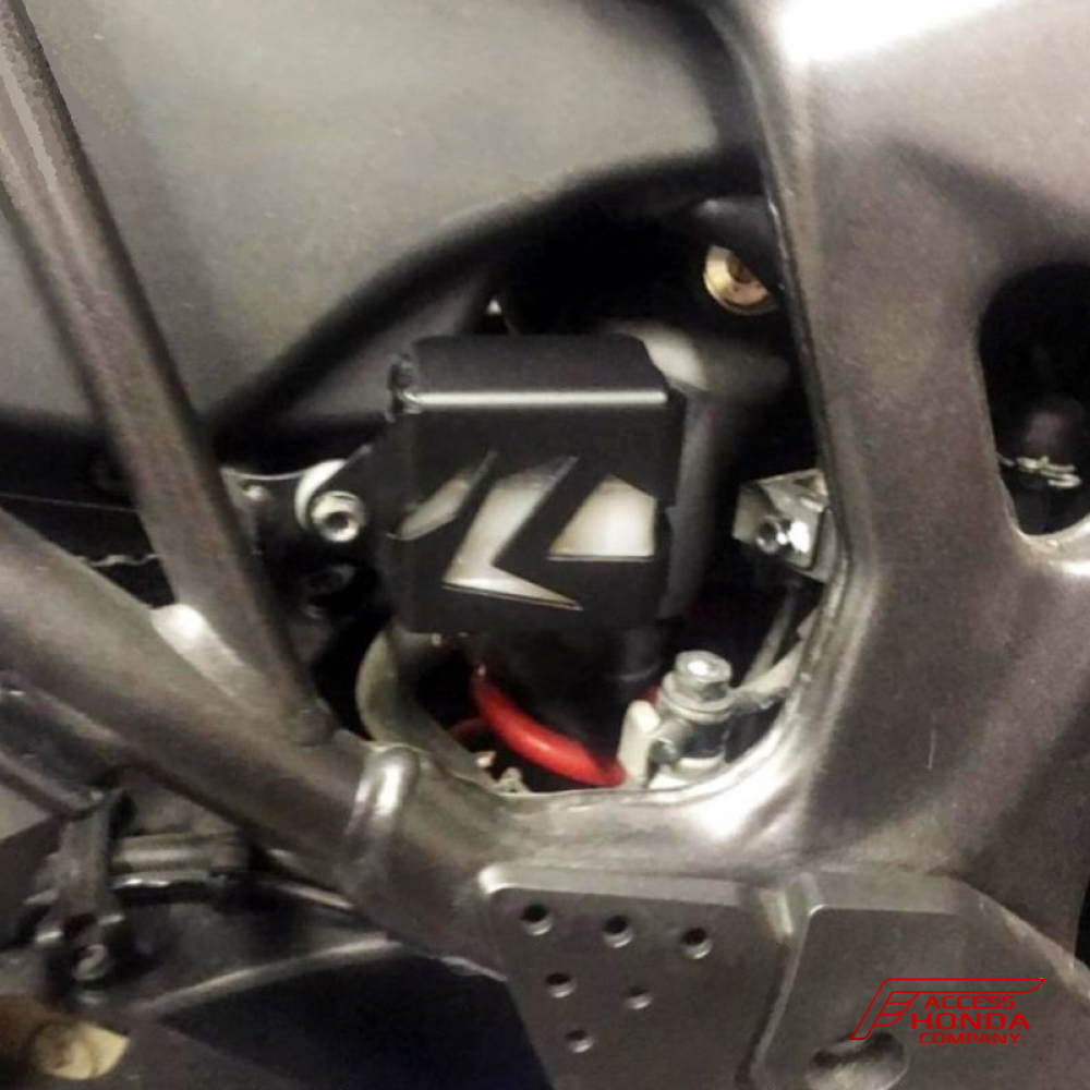 Защита заднего тормозного бачка на HONDA Africa Twin CRF1000L Защита заднего тормозного бачка на HONDA Africa Twin CRF1000L