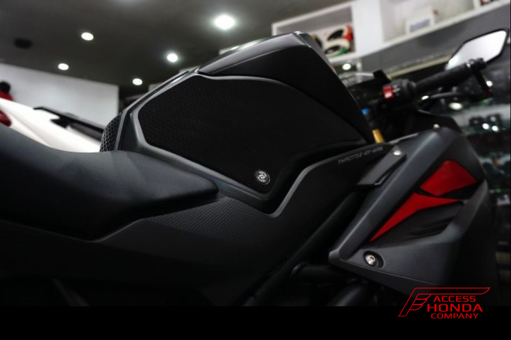 Комплект защитных наклеек на бак TechSpec для мотоцикла Honda CBR250RR 16- Комплект защитных наклеек на бак TechSpec для мотоцикла Honda CBR250RR 16-