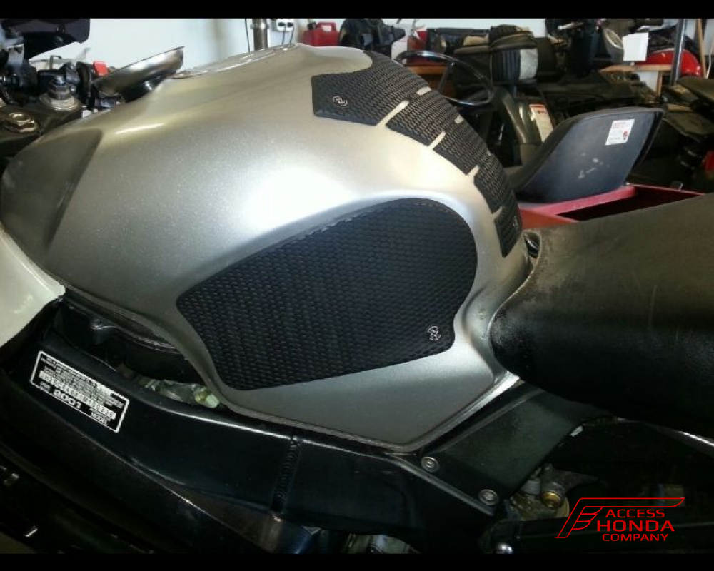 Комплект защитных наклеек на бак TechSpec для мотоцикла Honda CBR929 2000-2003 Комплект защитных наклеек на бак TechSpec для мотоцикла Honda CBR929 2000-2003