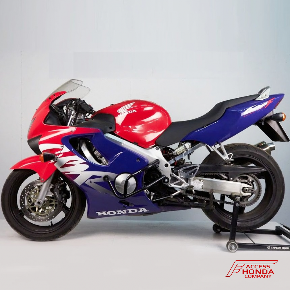 Защитные дуги (клетка) + слайдеры Crazy Iron для мотоцикла Honda CBR600F4/F4i/Sport (3 точки опоры) Защитные дуги (клетка) + слайдеры Crazy Iron для мотоцикла Honda CBR600F4/F4i/Sport (3 точки опоры)