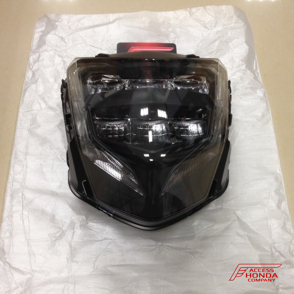 Оригинальная светодиодная фара для мотоцикла Honda NC700-750S/SD/X/XD/CTX700N 33100MKAD81 (33100-MKA-D81) Оригинальная светодиодная фара для мотоцикла Honda NC700-750S/SD/X/XD/CTX700N 33100MKAD81 (33100-MKA-D81)