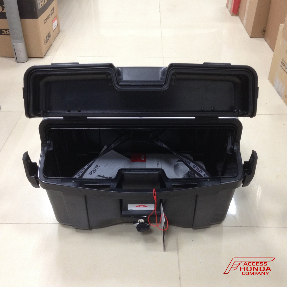 Кофр GIVI Trekker 46л. Кофр GIVI Trekker 46л.