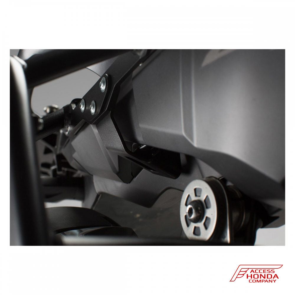 Усиленный крепеж для креплений боковых сумок SW-Motech PRO/EVO на Honda HONDA CRF1000L Africa Twin (SD04) '15-'17) Усиленный крепеж для креплений боковых сумок SW-Motech PRO/EVO на Honda HONDA CRF1000L Africa Twin (SD04) '15-'17)