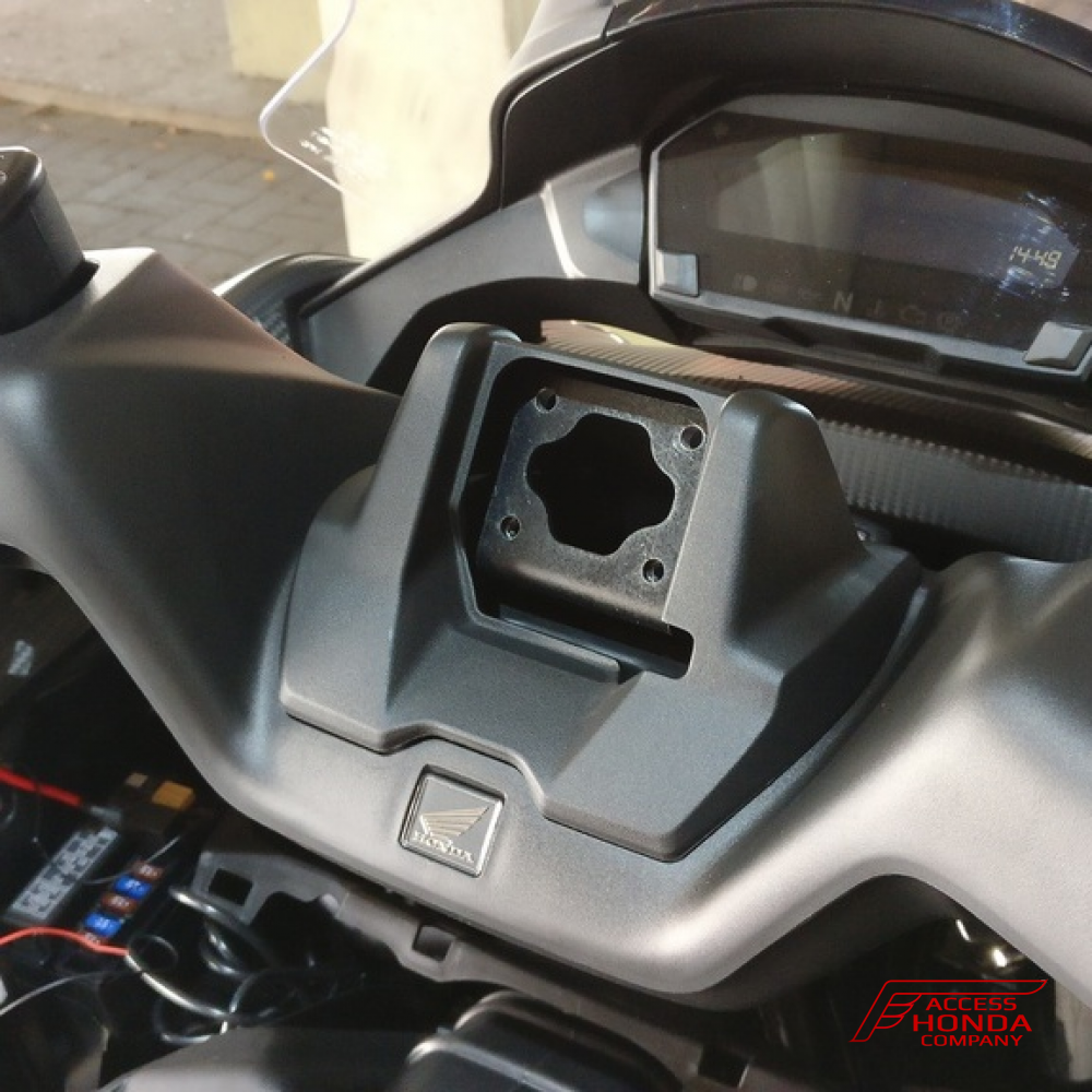 Оригинальное крепление для навигатора мотоцикла Honda NC700-750D Integra 08B70MGSD70 (08B70-MGS-D70) Оригинальное крепление для навигатора мотоцикла Honda NC700-750D Integra 08B70MGSD70 (08B70-MGS-D70)