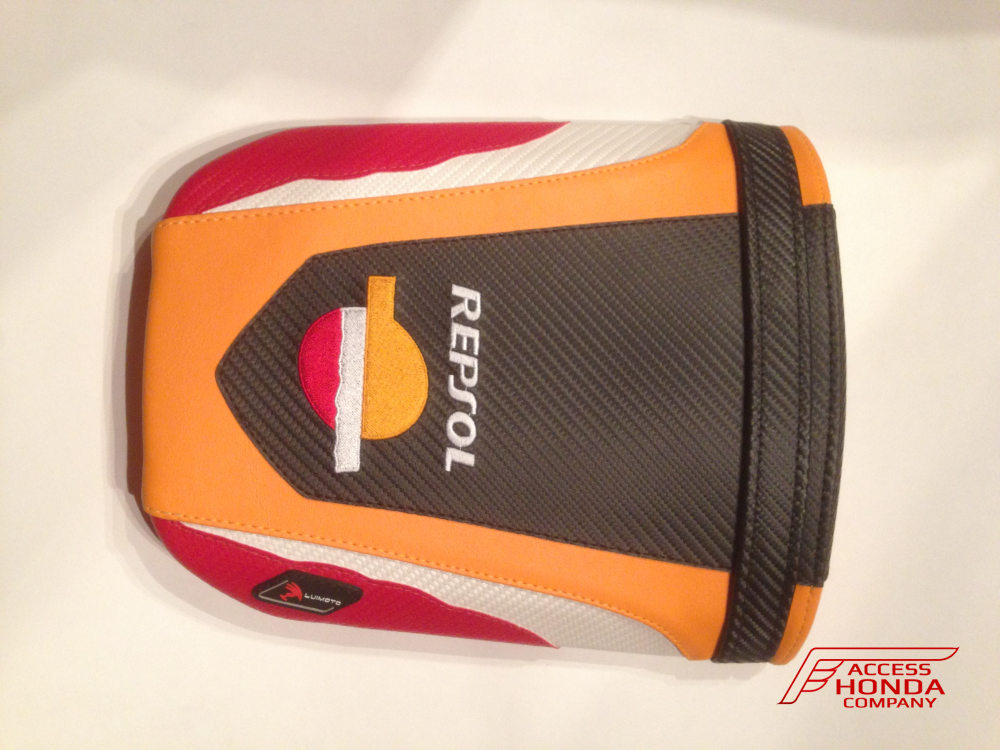 Чехол на сиденье LUIMOTO Repsol (Rider) для Honda CBR600RR (07-16г.) Чехол на сиденье LUIMOTO Repsol (Rider) для Honda CBR600RR (07-16г.)