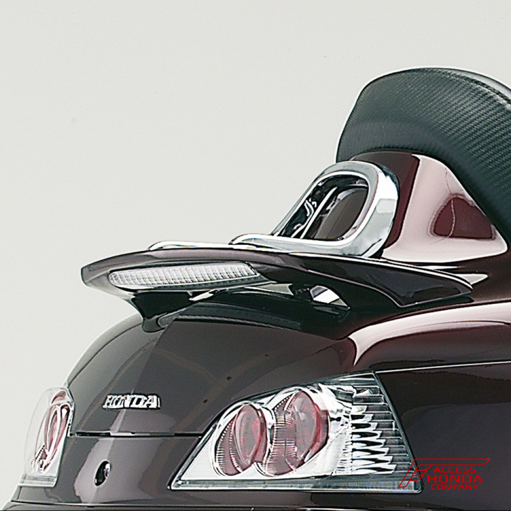 Оригинальная хромированная накладка на спойлер кофра для мотоцикла Honda GL1800 Gold Wing '06-'16 08L42MCA800A (08L42-MCA-800A) Оригинальная хромированная накладка на спойлер кофра для мотоцикла Honda GL1800 Gold Wing '06-'16 08L42MCA800A (08L42-MCA-800A)