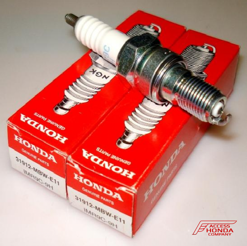 Оригинальная свеча зажигания Honda IMR9C-9H 31912MBWE11 (31912-MBW-E11) Оригинальная свеча зажигания Honda IMR9C-9H 31912MBWE11 (31912-MBW-E11)